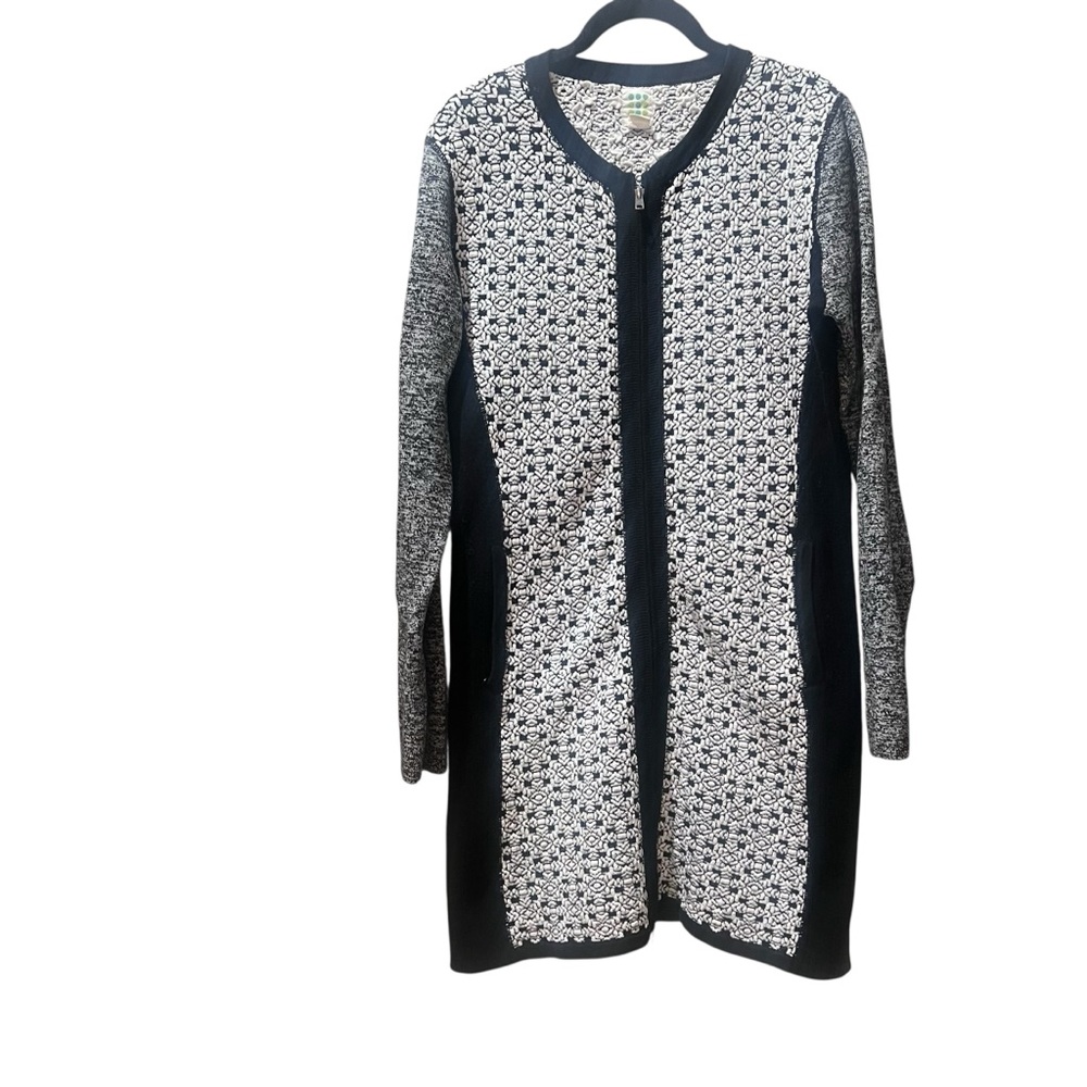 Title Nine Full Assassin Dress BLack White Pattern Crew‎ Neck Size Large